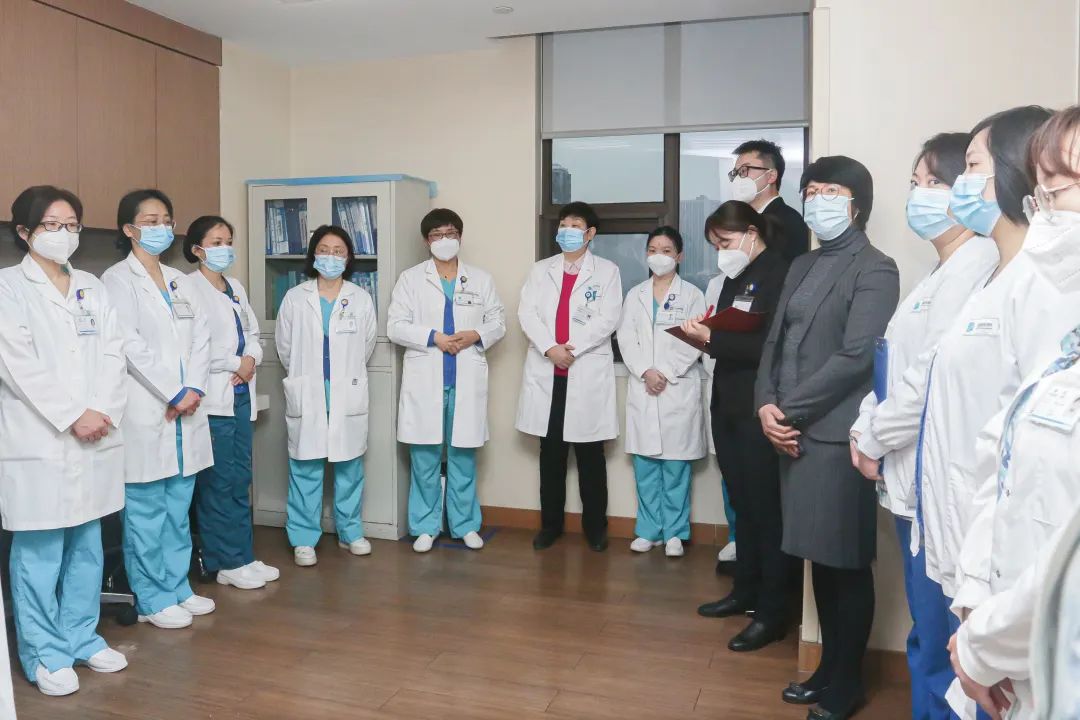 攜手并進(jìn) 共促提升丨西安安琪兒婦產(chǎn)醫(yī)院院長王亞琴來院交流